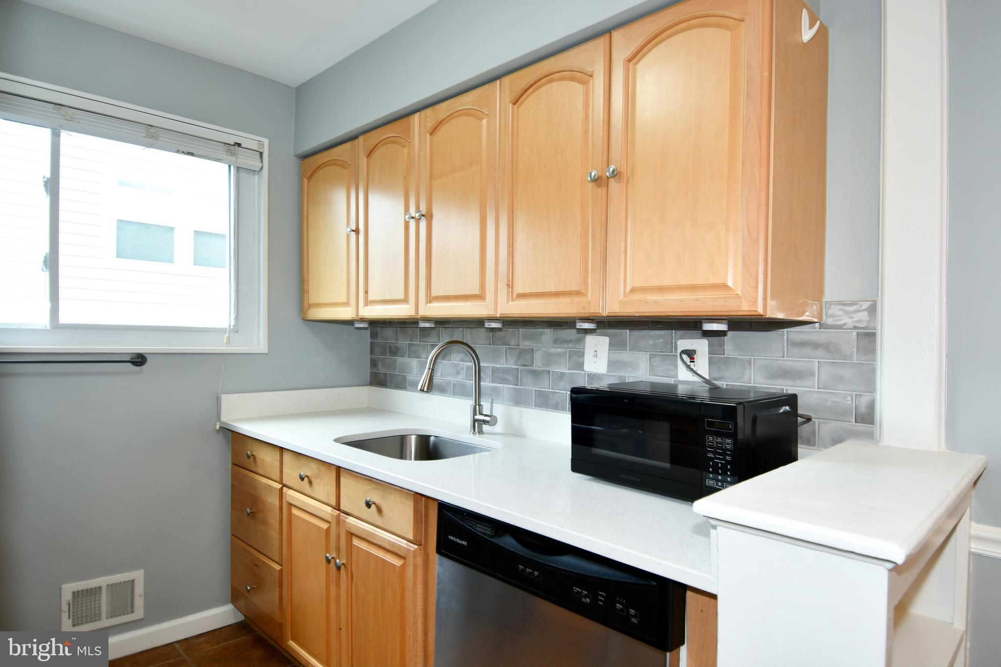 4710 Queensbury Road, Unit 2 Riverdale, MD 20737 - Photo 12 of 34