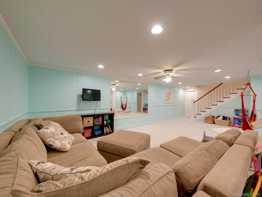 202 Delphia Drive Brevard, NC 28712 - Photo 18 of 27