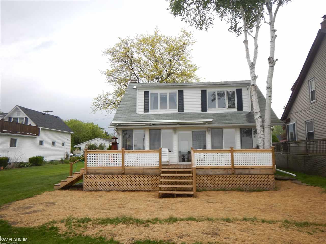 5637 Pointe Tremble Road Algonac, MI 48001 - Photo 35 of 50 31320509-34.JPG