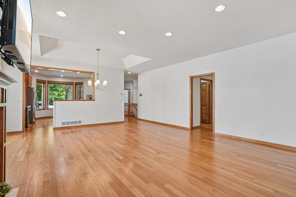 8981 Coffman Path Inver Grove Heights, MN 55076 - Photo 10 of 60 Gallery Image 10