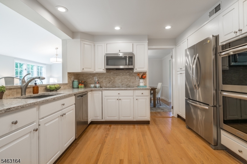 3 Plymouth Road Chatham, NJ 07928 - Photo 17 of 38 Gallery Image 17