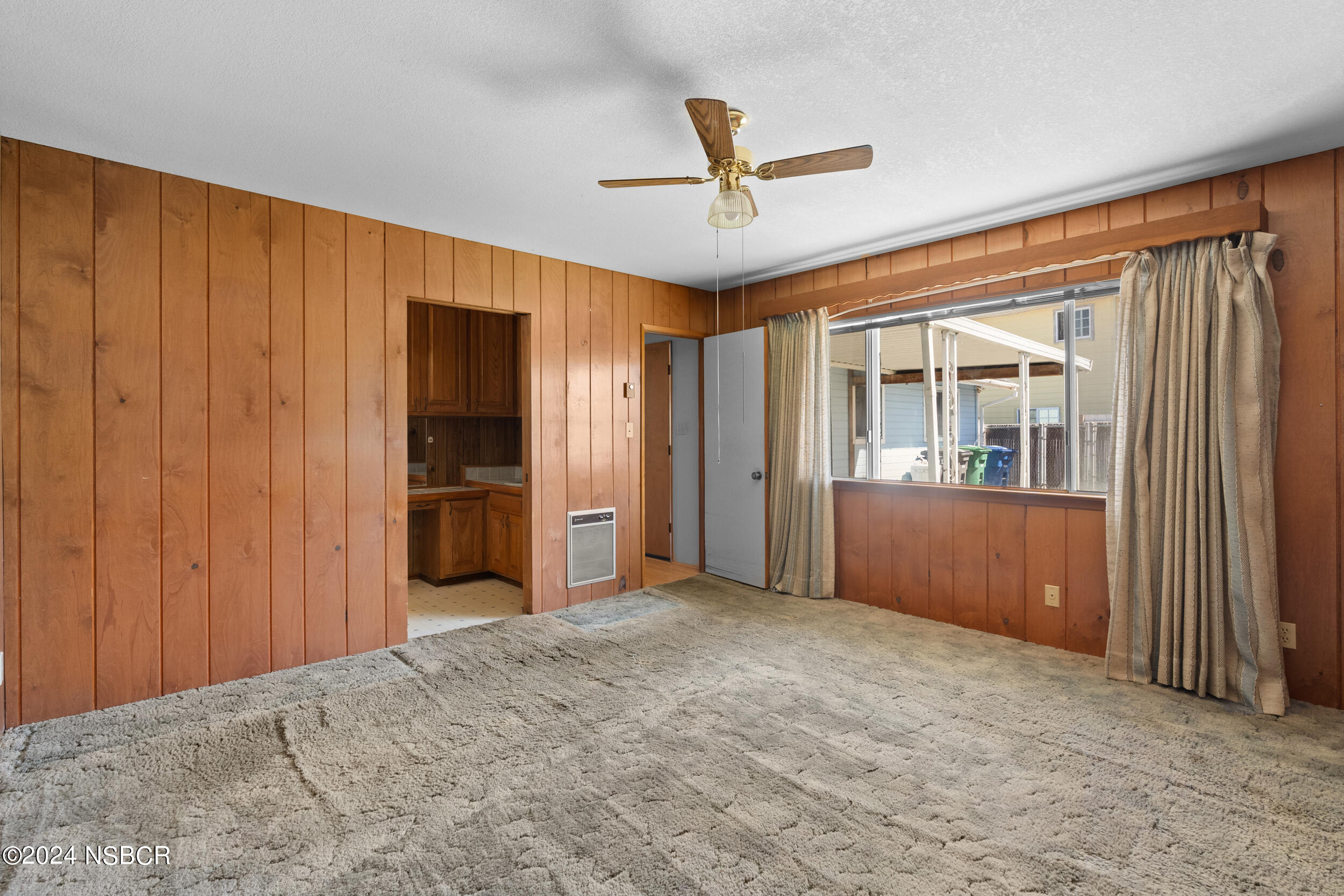4188 Constellation Road Lompoc, CA 93436 - Photo 21 of 37 an empty room with closet and windows