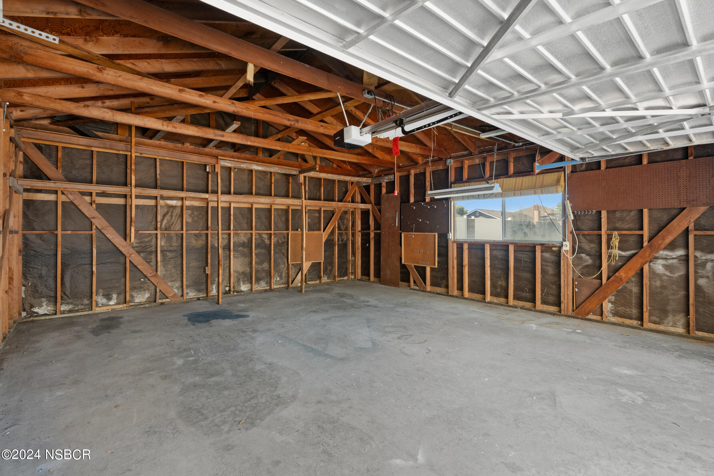 4188 Constellation Road Lompoc, CA 93436 - Photo 25 of 37 a view of an empty room
