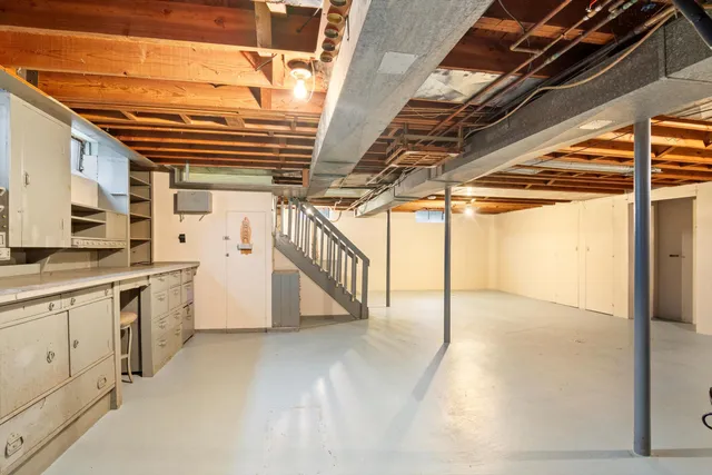 $1,450 | 17133 Delaware Avenue, Redford, MI 48240