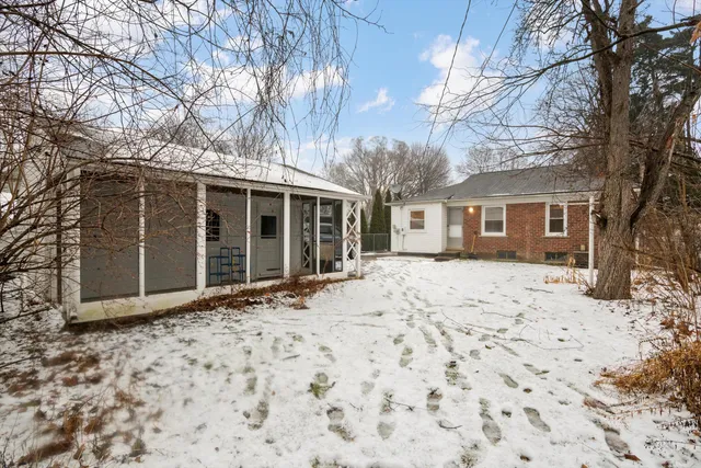 $1,450 | 17133 Delaware Avenue, Redford, MI 48240