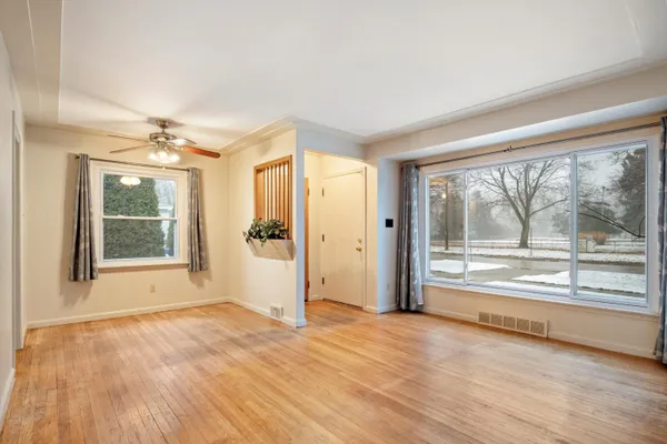 $1,450 | 17133 Delaware Avenue, Redford, MI 48240