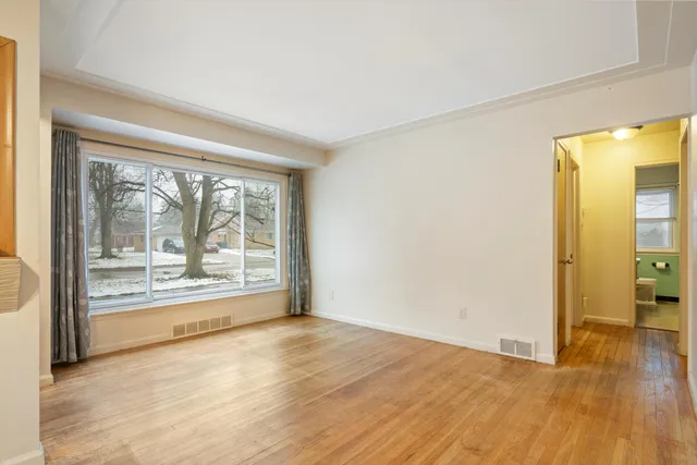 $1,450 | 17133 Delaware Avenue, Redford, MI 48240