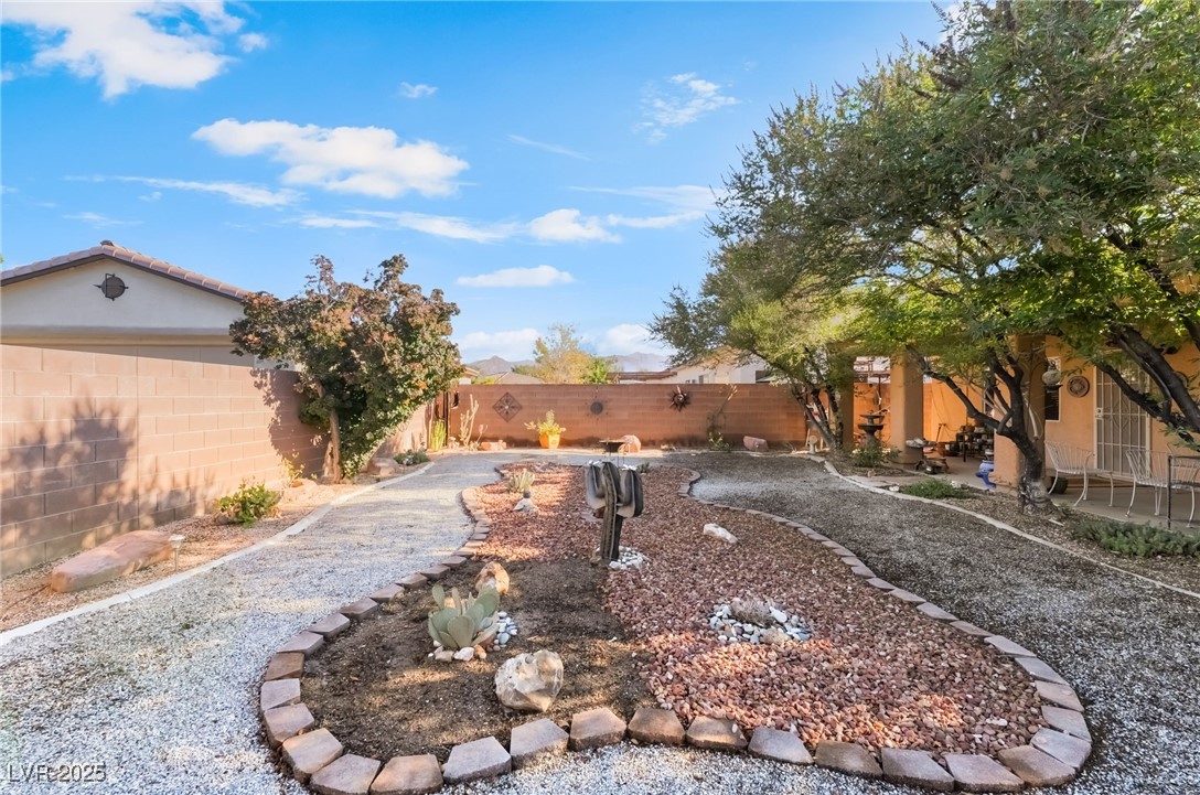 4732 Adriano Way Pahrump, NV 89061 - Photo 39 of 44 Fenced backyard with a patio