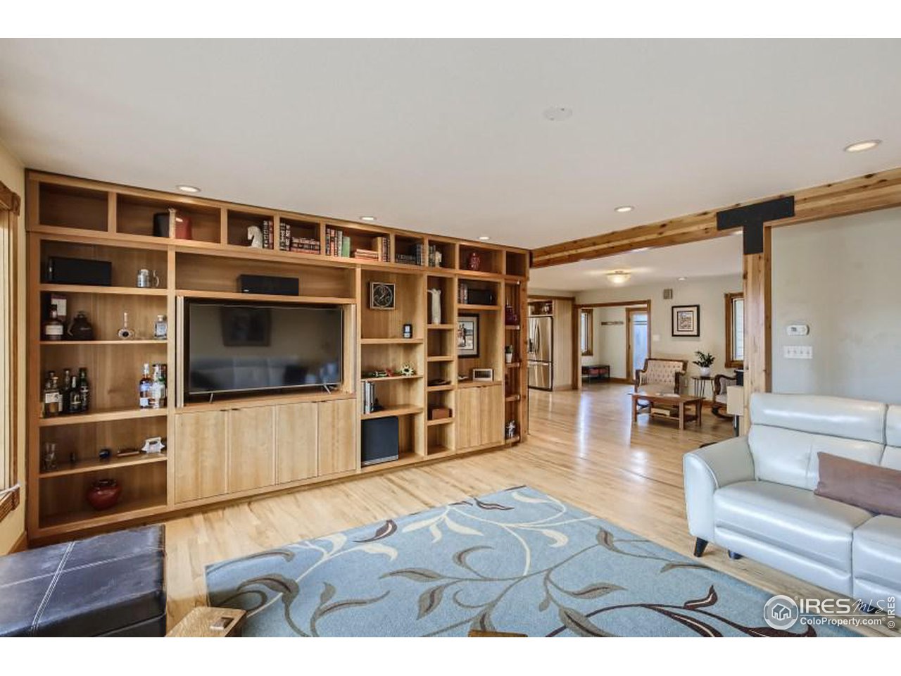 5690 Juhls Drive Boulder, CO 80301 - Photo 18 of 40 Living room