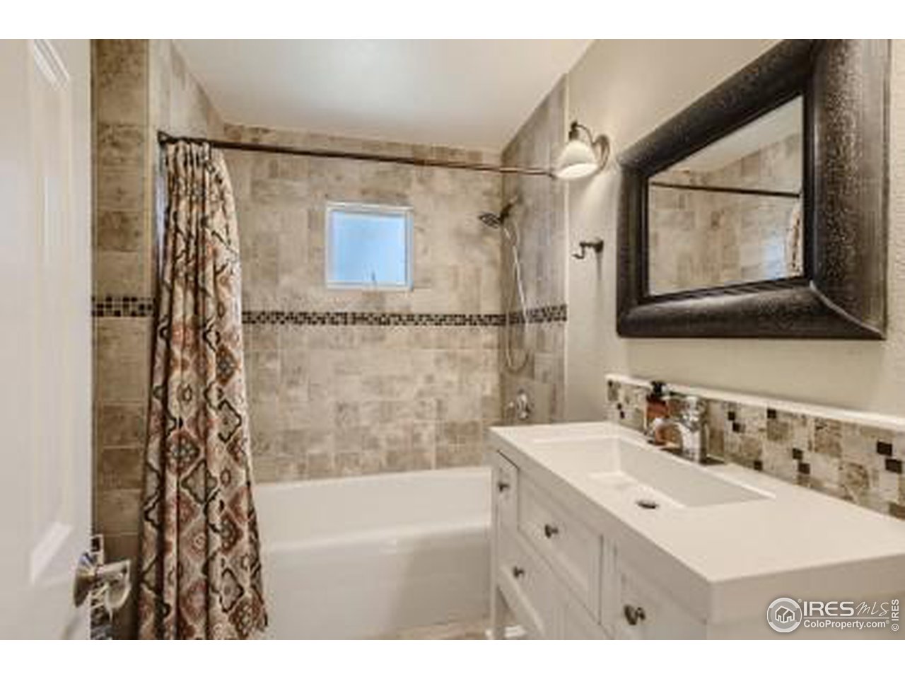 5690 Juhls Drive Boulder, CO 80301 - Photo 26 of 40 Full bath