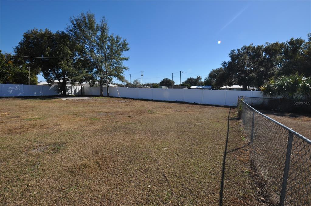 1445 East Stuart Street Bartow, FL 33830 - Photo 18 of 18 a view of a terrace