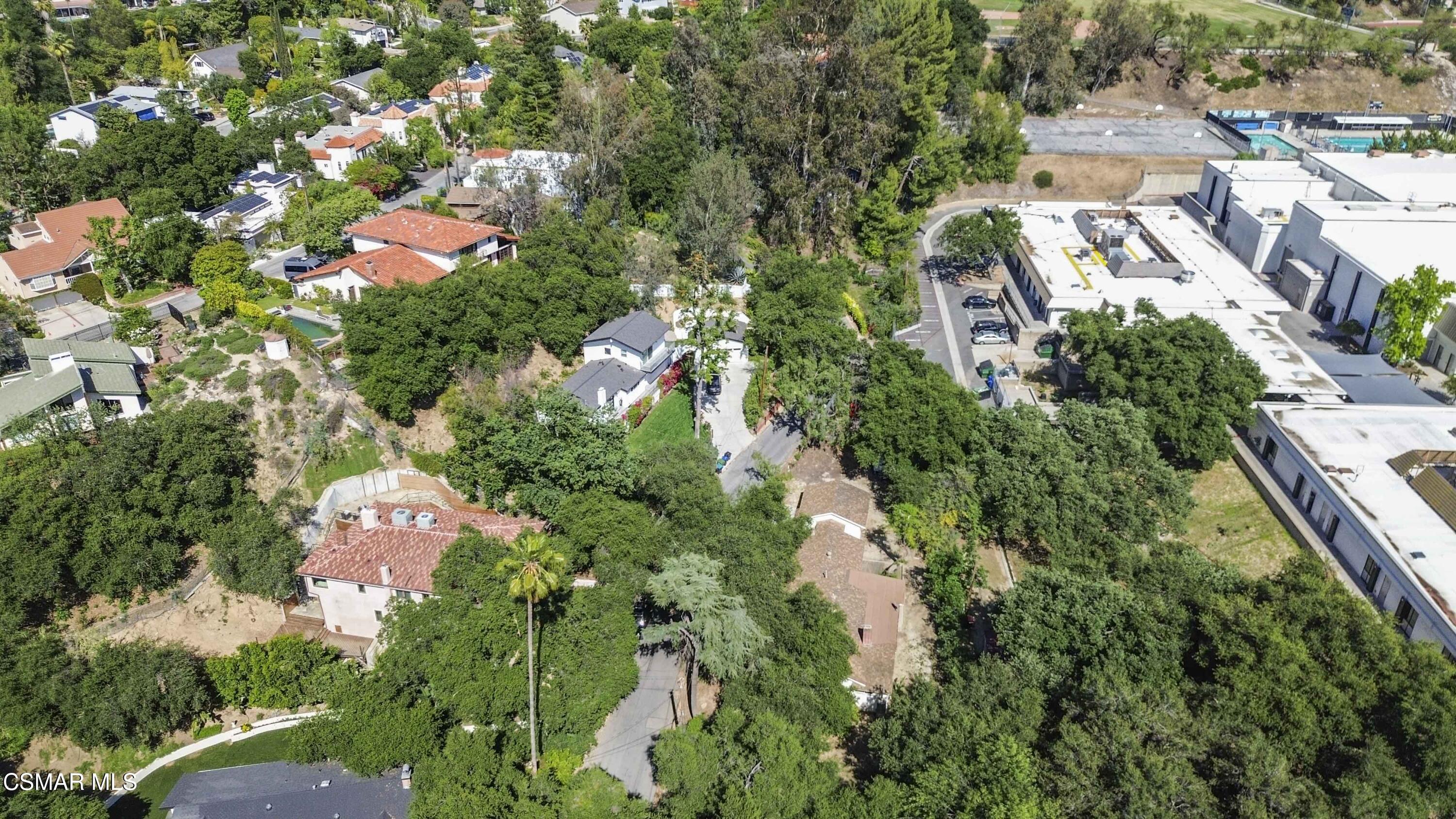 22950 Humming Bird Way Calabasas, CA 91302 - Photo 39 of 41 531