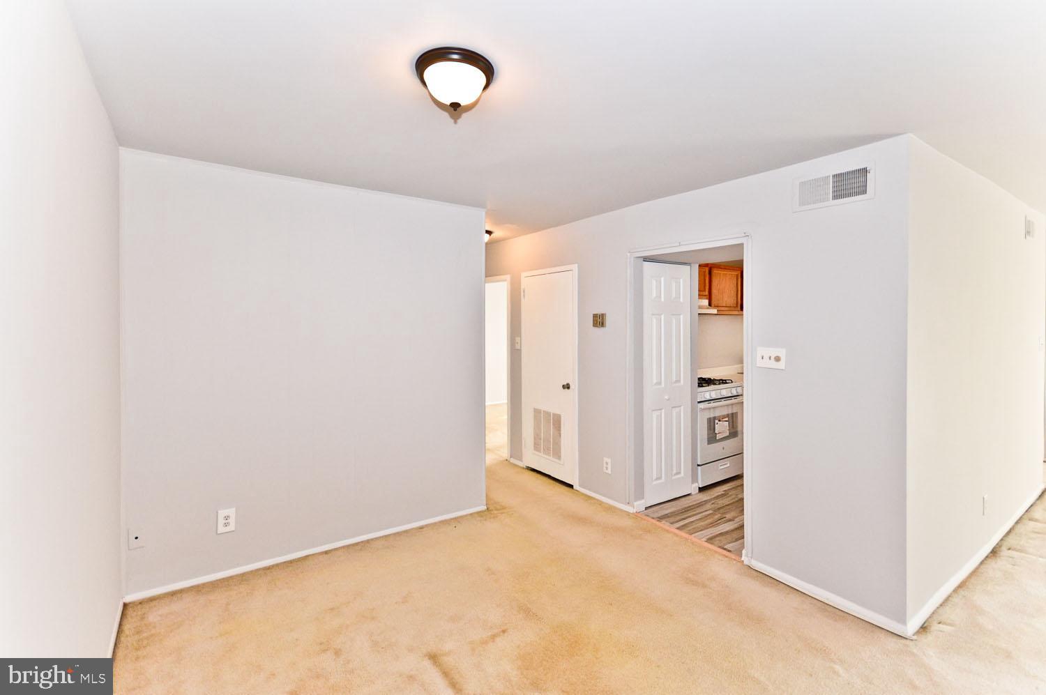 11238 Cherry Hill Road, Unit 40 Beltsville, MD 20705 - Photo 13 of 33 Dining Room