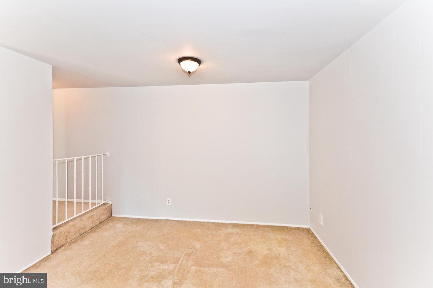 11238 Cherry Hill Road, Unit 40 Beltsville, MD 20705 - Photo 15 of 33 Dining Room
