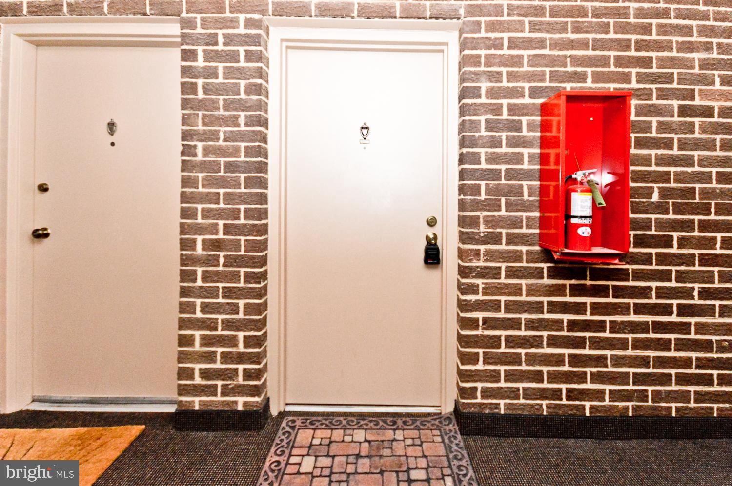 11238 Cherry Hill Road, Unit 40 Beltsville, MD 20705 - Photo 27 of 33 Hallway