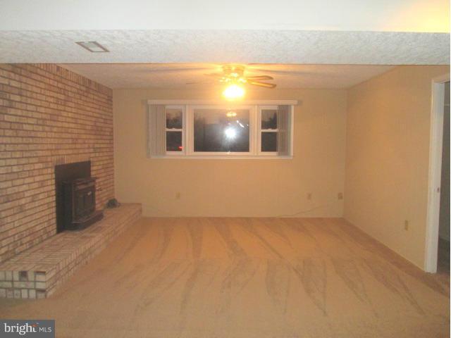 11608 Piscataway Road Clinton, MD 20735 - Photo 16 of 27 Family Room