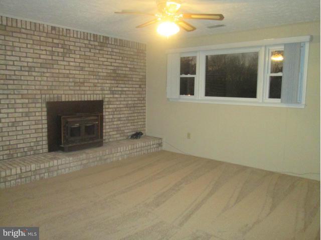 11608 Piscataway Road Clinton, MD 20735 - Photo 18 of 27 Family Room