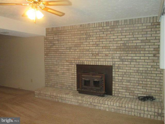 11608 Piscataway Road Clinton, MD 20735 - Photo 19 of 27 Family Room