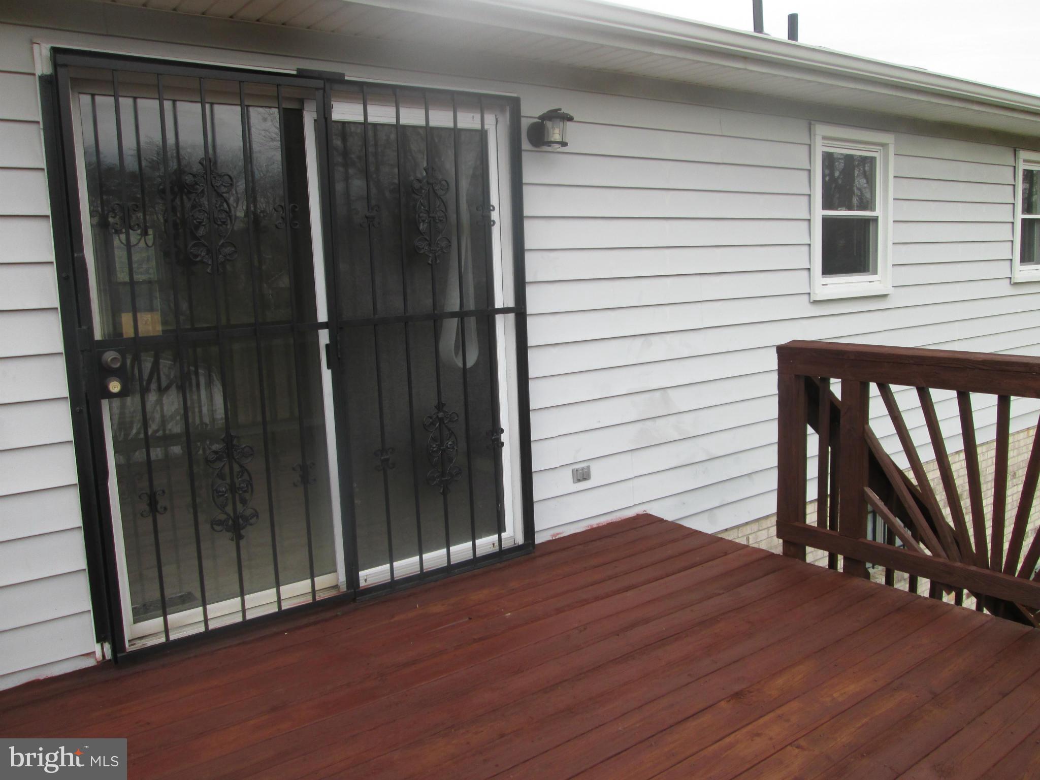 11608 Piscataway Road Clinton, MD 20735 - Photo 24 of 27 Exterior (Rear)
