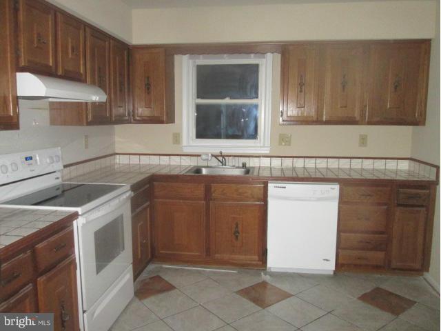 11608 Piscataway Road Clinton, MD 20735 - Photo 6 of 27 Kitchen