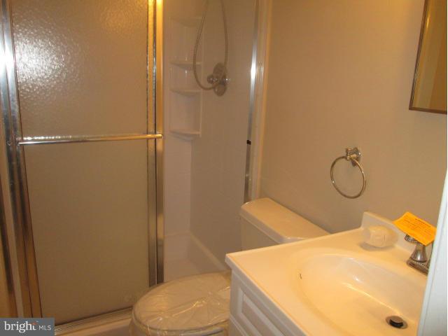 11608 Piscataway Road Clinton, MD 20735 - Photo 10 of 27 Bath