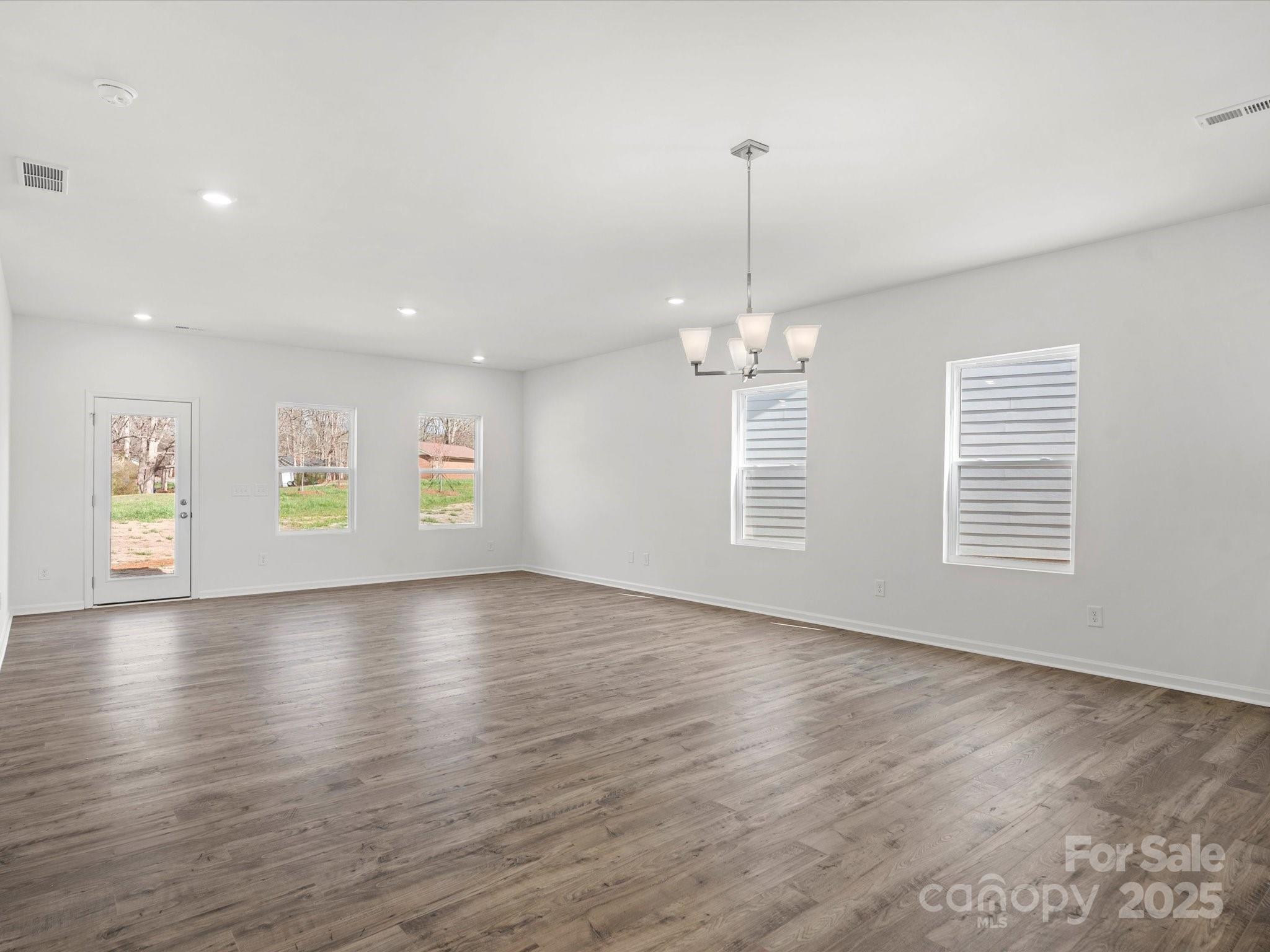 1080 Mapletree Lane Matthews, NC 28104 - Photo 4 of 12