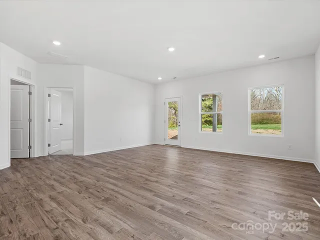 $414,900 | 1080 Mapletree Lane, Matthews, NC 28104