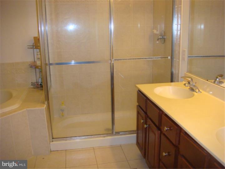 90 Windsor Pond Road West Windsor, NJ 08550 - Photo 8 of 20 Master Bathroom