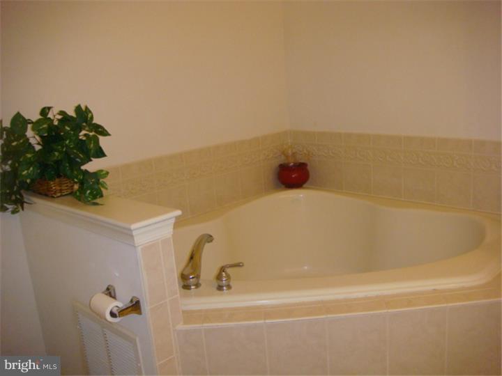 90 Windsor Pond Road West Windsor, NJ 08550 - Photo 9 of 20 Master Bathroom