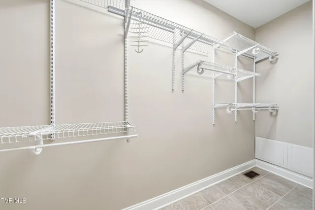 $725,000 | 389 Worley Vance Road, Bluff City, TN 37618