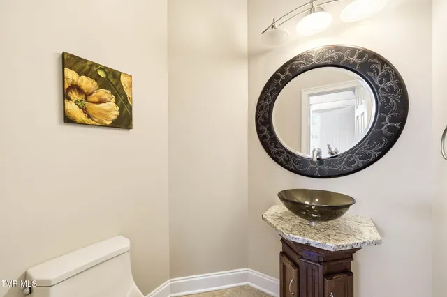 $725,000 | 389 Worley Vance Road, Bluff City, TN 37618