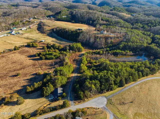 $725,000 | 389 Worley Vance Road, Bluff City, TN 37618