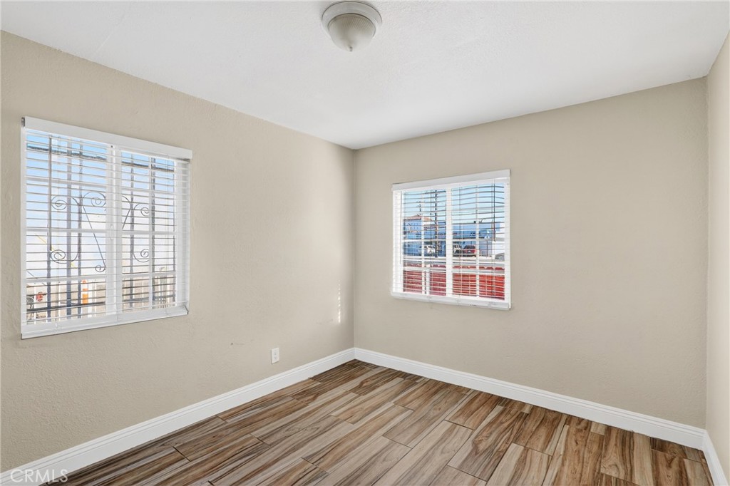 806 West Spruce Street Compton, CA 90220 - Photo 10 of 29