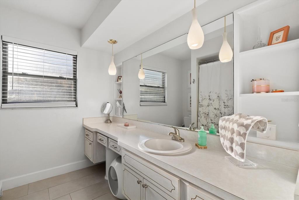 6835 Roxbury Drive Sarasota, FL 34231 - Photo 22 of 29