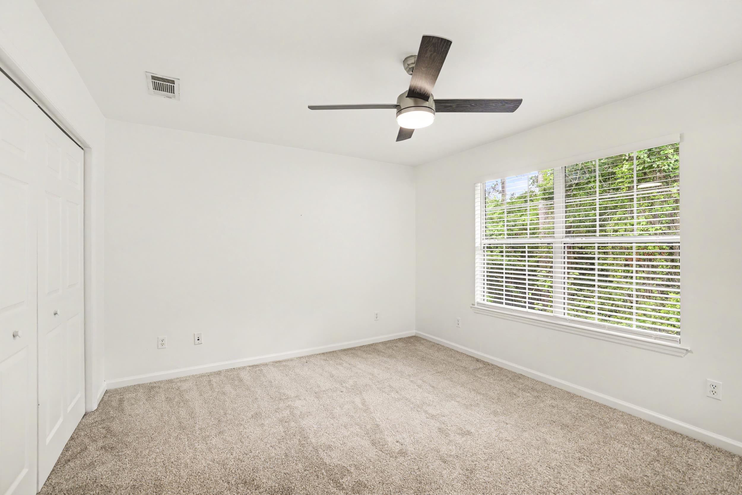 2403 Hartsfield Road, Unit 607 Tallahassee, FL 32303 - Photo 24 of 38