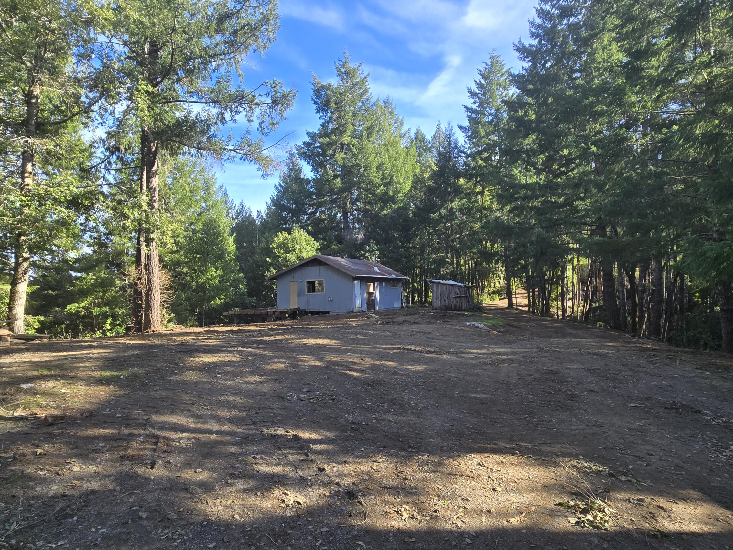 2126 China Creek Road Garberville, CA 95542 - Photo 7 of 40