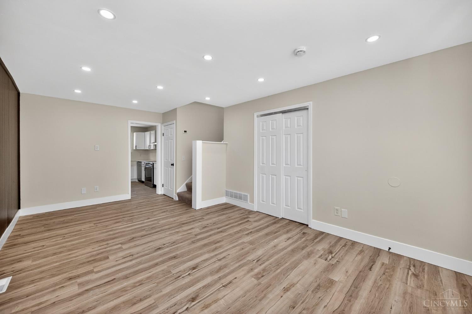 2029 Innes Avenue Cincinnati, OH 45224 - Photo 7 of 45