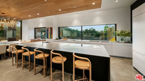 $12,896,999 | 2341 Gloaming Way, Beverly Hills, CA 90210