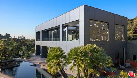$12,896,999 | 2341 Gloaming Way, Beverly Hills, CA 90210