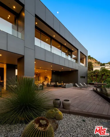 $12,896,999 | 2341 Gloaming Way, Beverly Hills, CA 90210