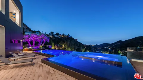 $12,896,999 | 2341 Gloaming Way, Beverly Hills, CA 90210