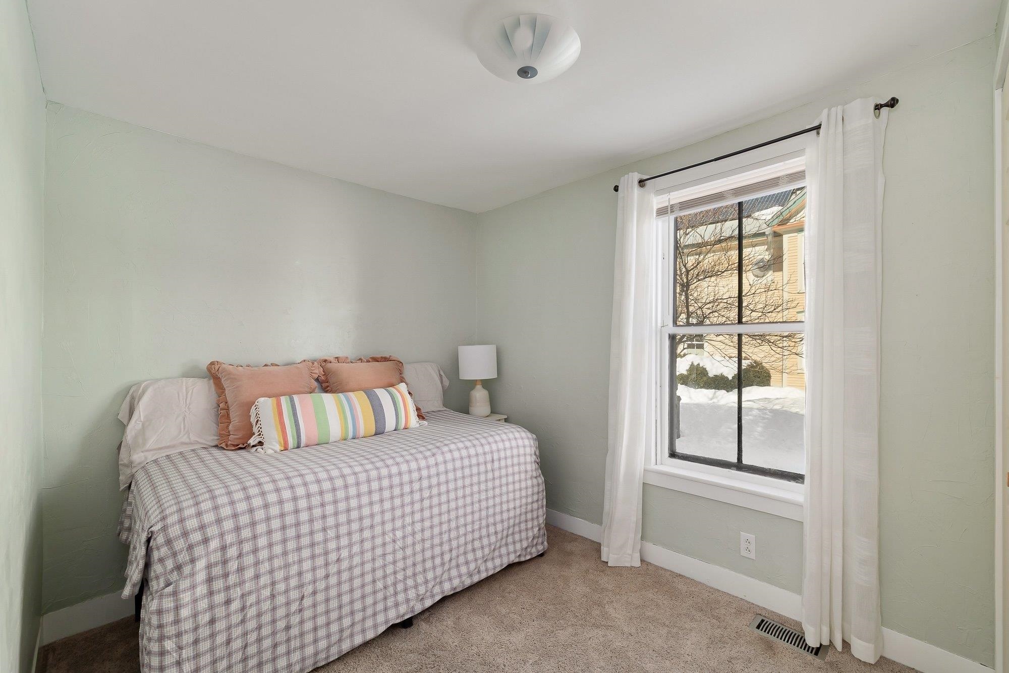 227 Hollow Road Waterbury, VT 05677 - Photo 15 of 44