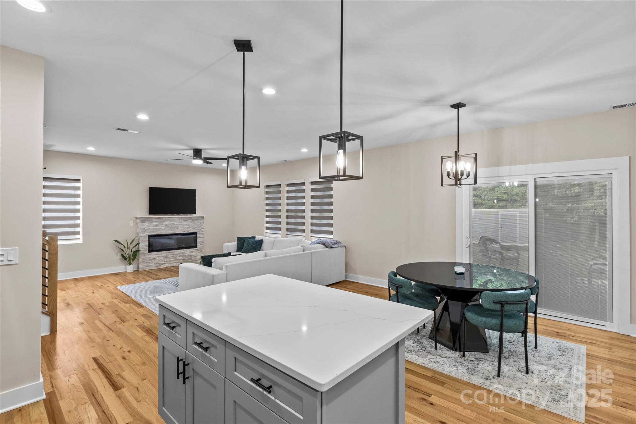 8925 Harrisburg Road Charlotte, NC 28215 - Photo 12 of 37