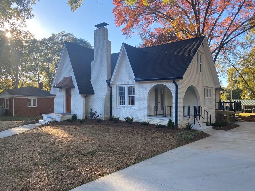 508 South Limestone Street Gaffney, SC 29340 - Photo 2 of 33 Gallery Image 2