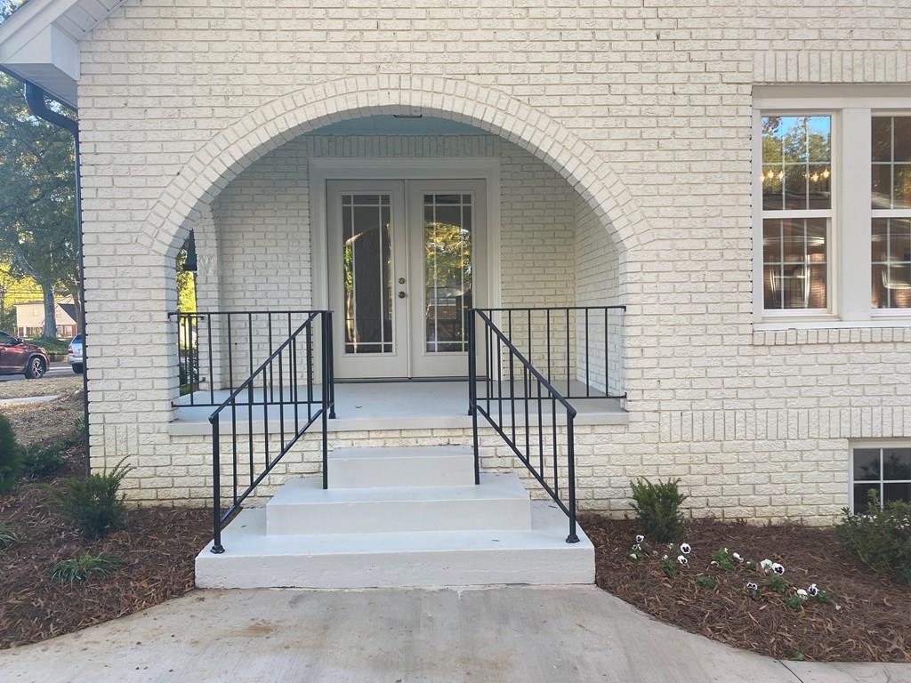 508 South Limestone Street Gaffney, SC 29340 - Photo 3 of 33 Gallery Image 3