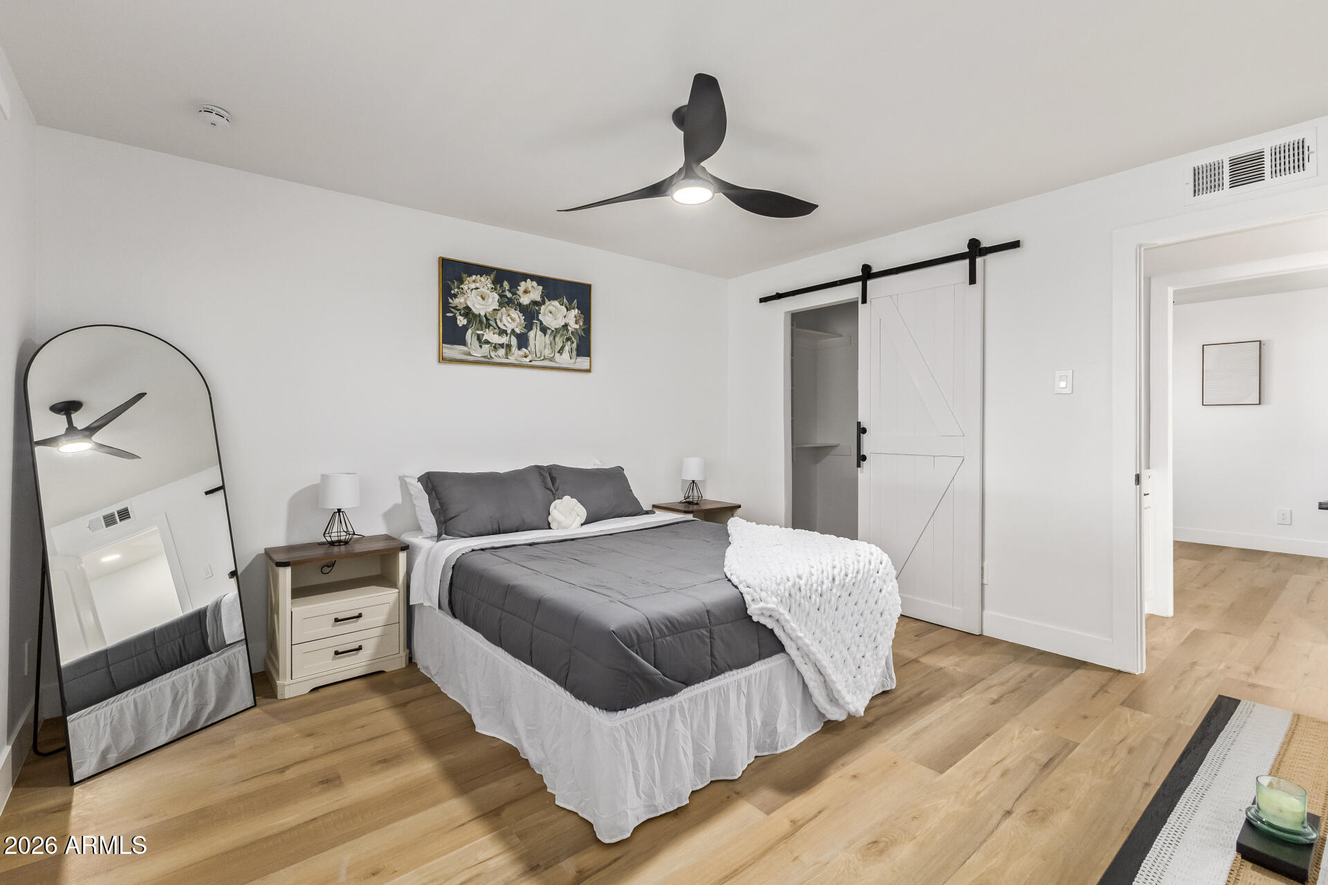 3640 West Hearn Road Phoenix, AZ 85053 - Photo 11 of 46 19 - Hearn
