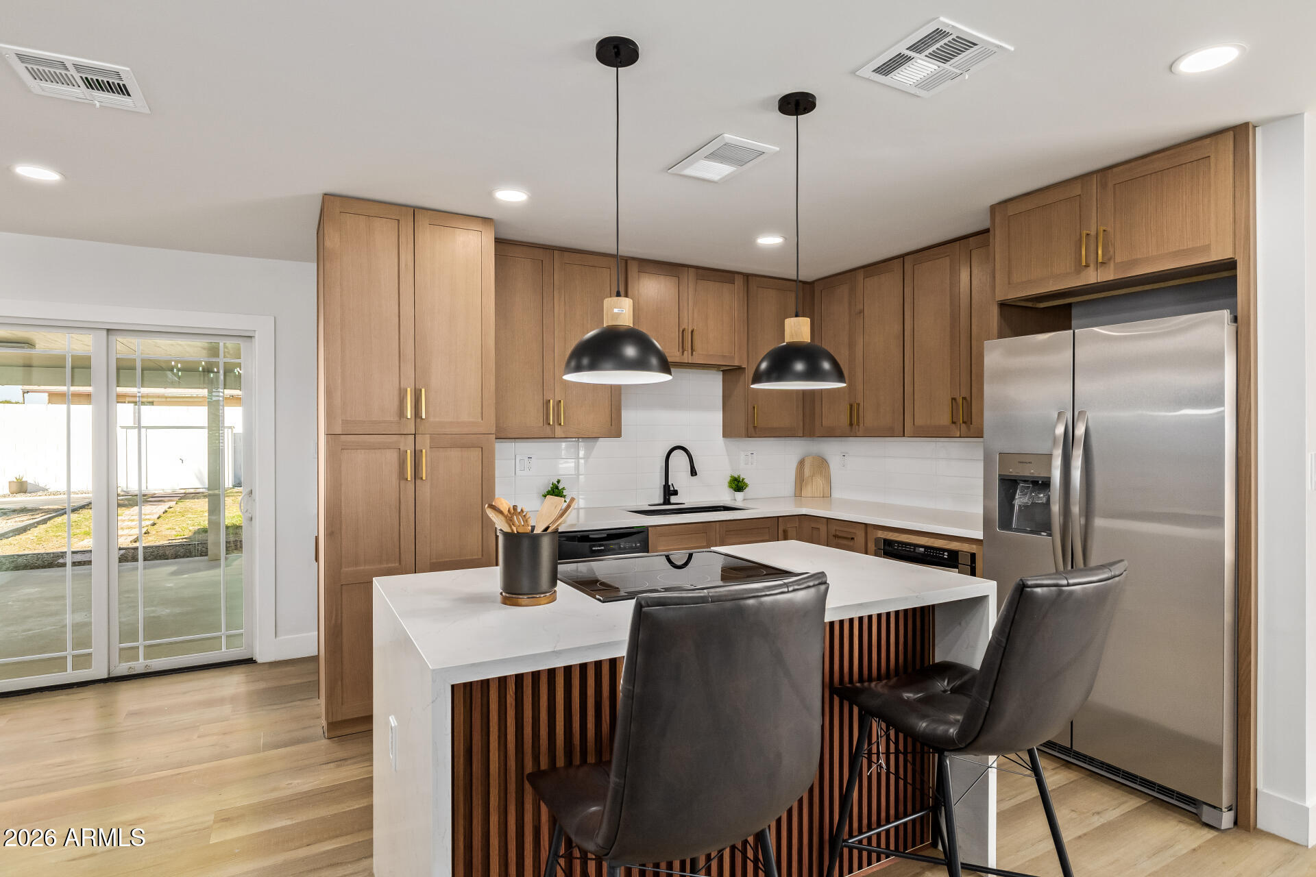 3640 West Hearn Road Phoenix, AZ 85053 - Photo 2 of 46 13 - Hearn