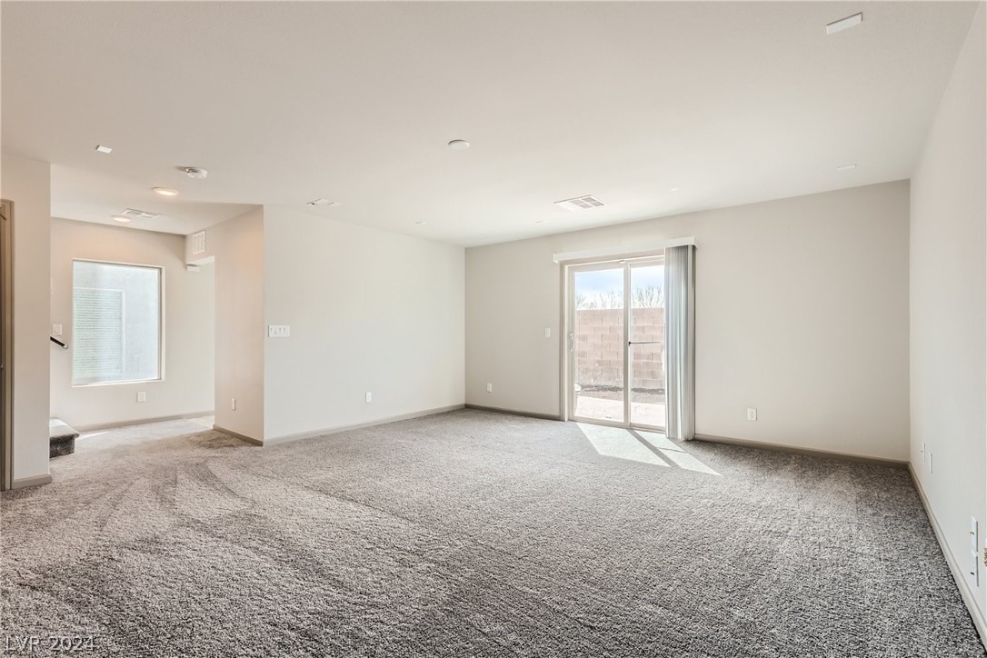 8067 Haywood Estate Avenue Las Vegas, NV 89113 - Photo 11 of 27