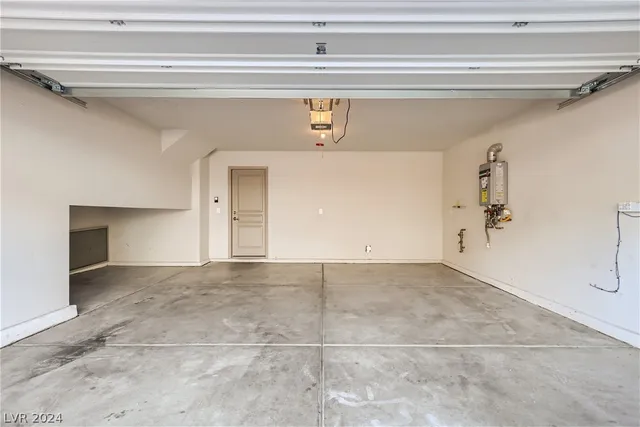 $2,650 | 8067 Haywood Estate Avenue, Las Vegas, NV 89113