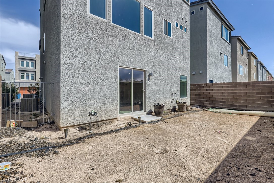 8067 Haywood Estate Avenue Las Vegas, NV 89113 - Photo 25 of 27